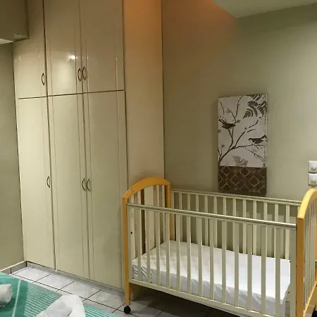 Apartment Steps To Nea Chora Angela ,10min To Town